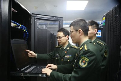 鑄網(wǎng)安利劍 護(hù)數(shù)字疆土——國防科技大學(xué)在網(wǎng)絡(luò)技術(shù)研發(fā)中的使命與擔(dān)當(dāng)